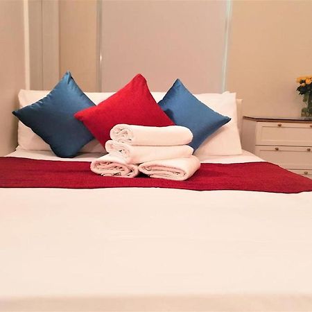 The King William Hotel Лондон Екстериор снимка