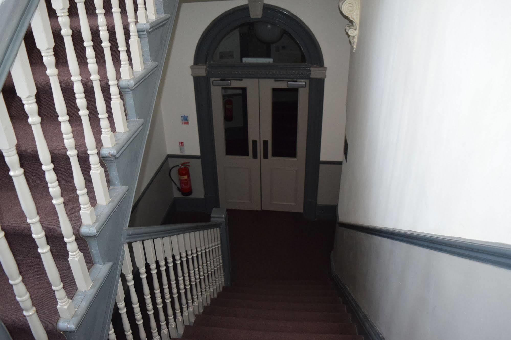 The King William Hotel Лондон Екстериор снимка