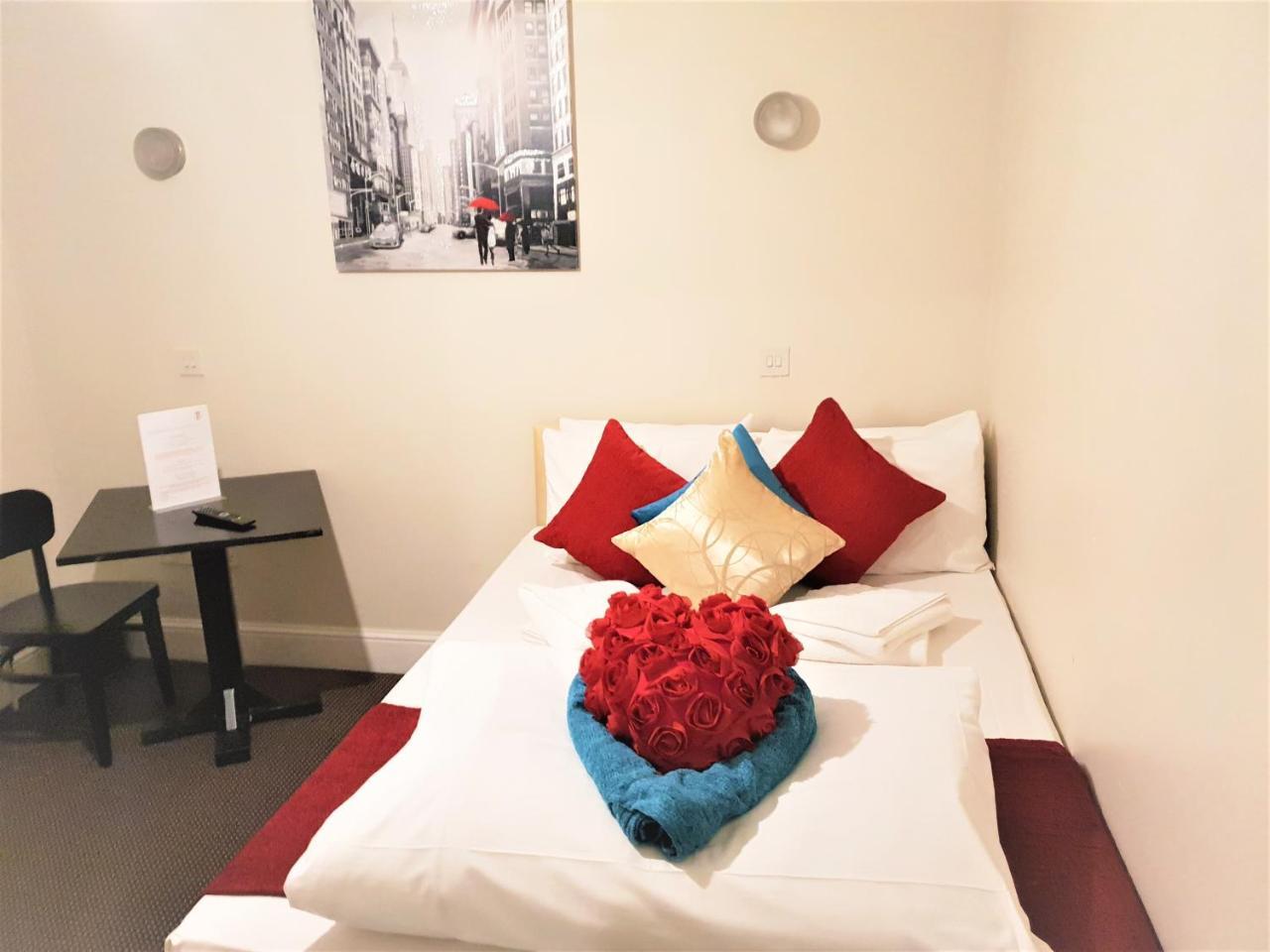 The King William Hotel Лондон Екстериор снимка